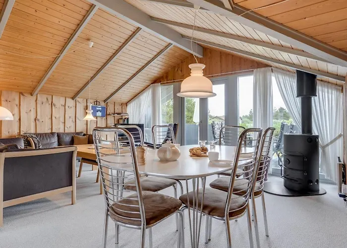 Bryniulf - 1-8km From The Sea By Interhome Bolilmark